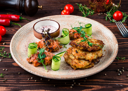 Драники с тартаром из лосося